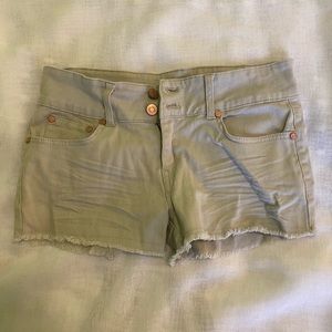 Refuge khaki shorts